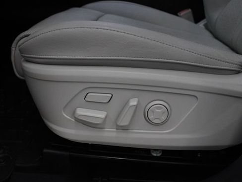 Used 2023 Kia Sorento SX Prestige w/ Panoramic Sunroof Package AWD/4WD image 35