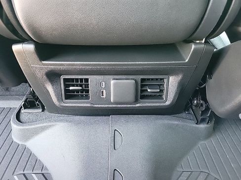 Used 2025 Chevrolet Silverado 1500 LT image 15