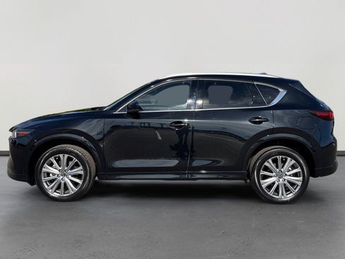 Used 2023 MAZDA CX-5 Signature image 2