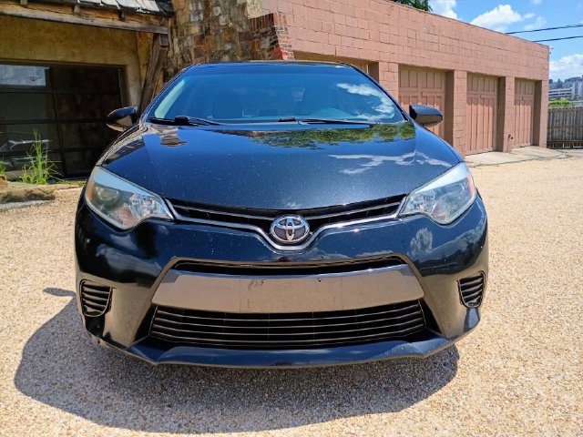 Used 2016 Toyota Corolla LE FWD image 3