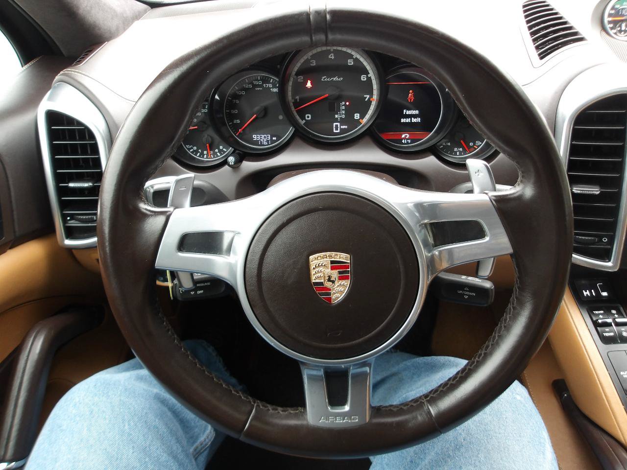 Used 2012 Porsche Cayenne Turbo AWD/4WD image 15