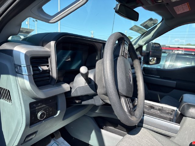 Used 2024 Ford F350 XLT w/ XLT Premium Package AWD/4WD image 8