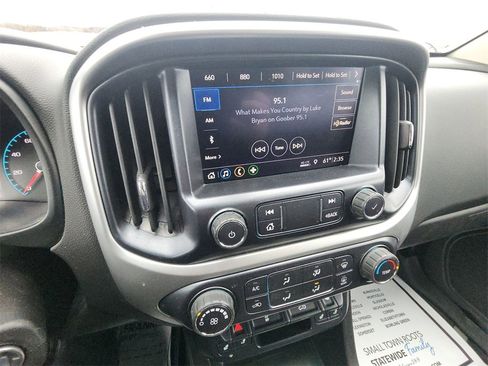 Used 2019 Chevrolet Colorado LT w/ LT Convenience Package image 16