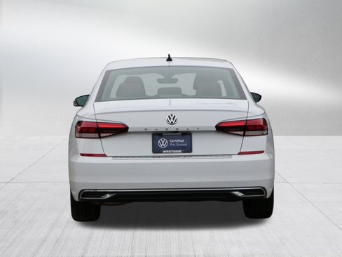 Used 2021 Volkswagen Passat 2.0T SE FWD image 6