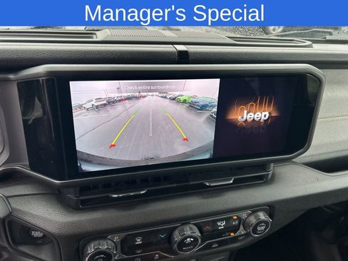 Used 2024 Jeep Wrangler Sport S image 12