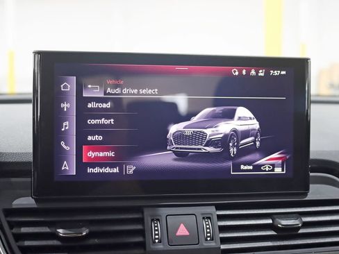 Used 2023 Audi SQ5 Prestige w/ Prestige Package AWD/4WD image 23