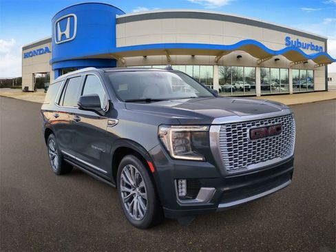 Used 2021 GMC Yukon Denali w/ Denali Ultimate Package image 2