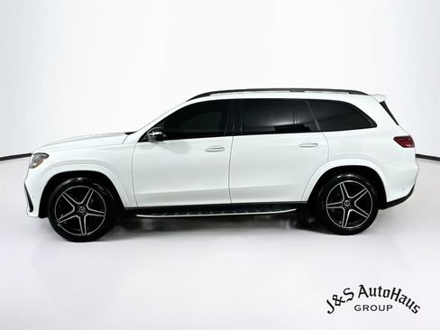 Used 2024 Mercedes-Benz GLS 450 4MATIC w/ AMG Line Exterior image 4