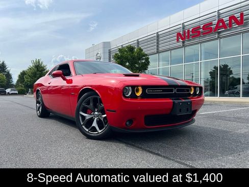 Used 2016 Dodge Challenger R/T w/ Driver Convenience Group RWD image 2