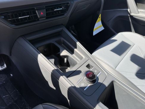 New 2026 Volkswagen Tiguan SE R-Line AWD/4WD image 13