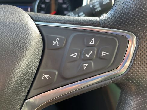 Used 2021 Chevrolet Equinox LT image 15