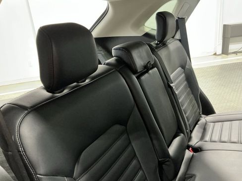 Used 2024 Ford Edge SEL image 24