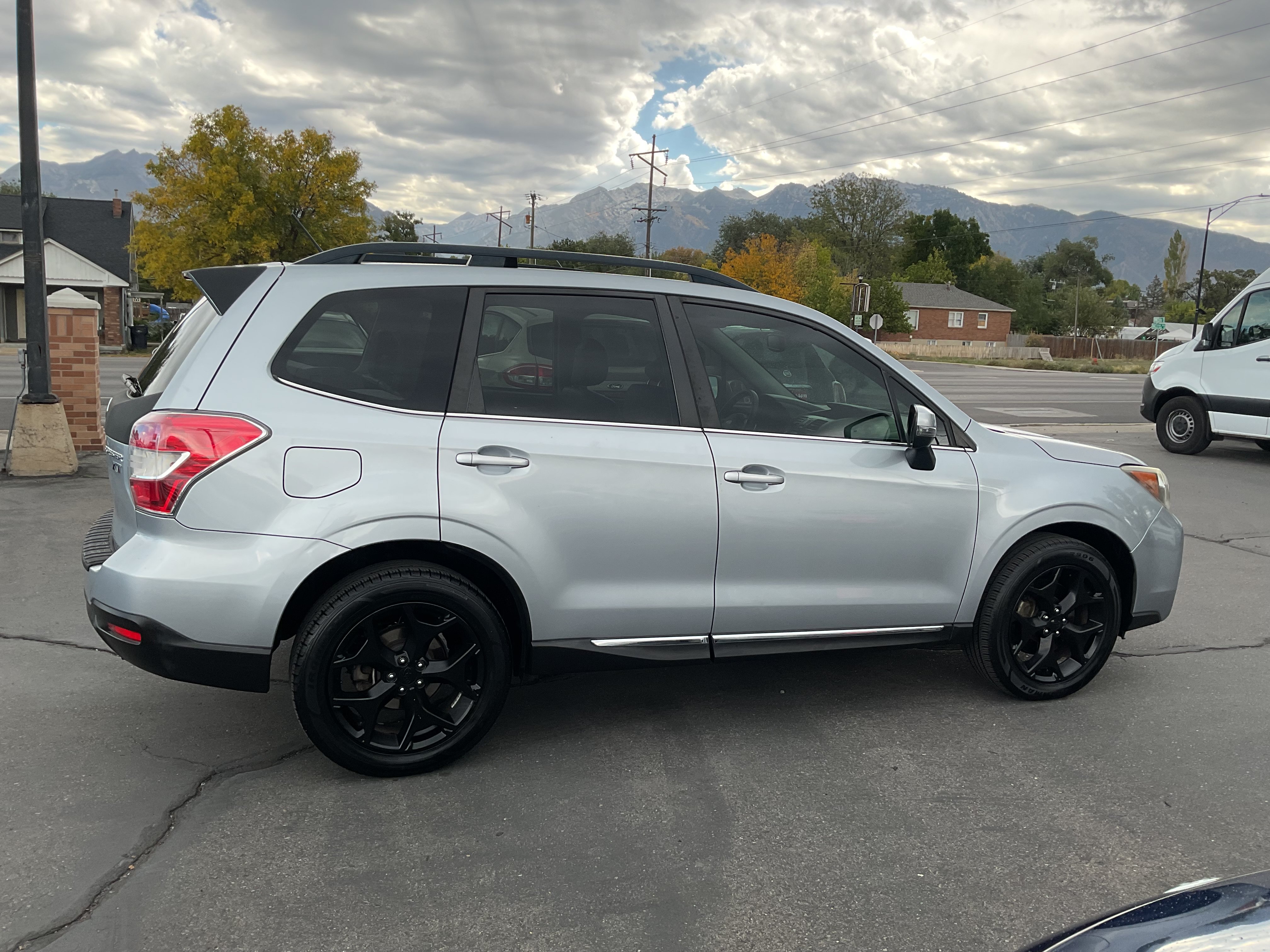 Used 2015 Subaru Forester 2.0XT Touring w/ Popular Package #2 AWD/4WD image 4