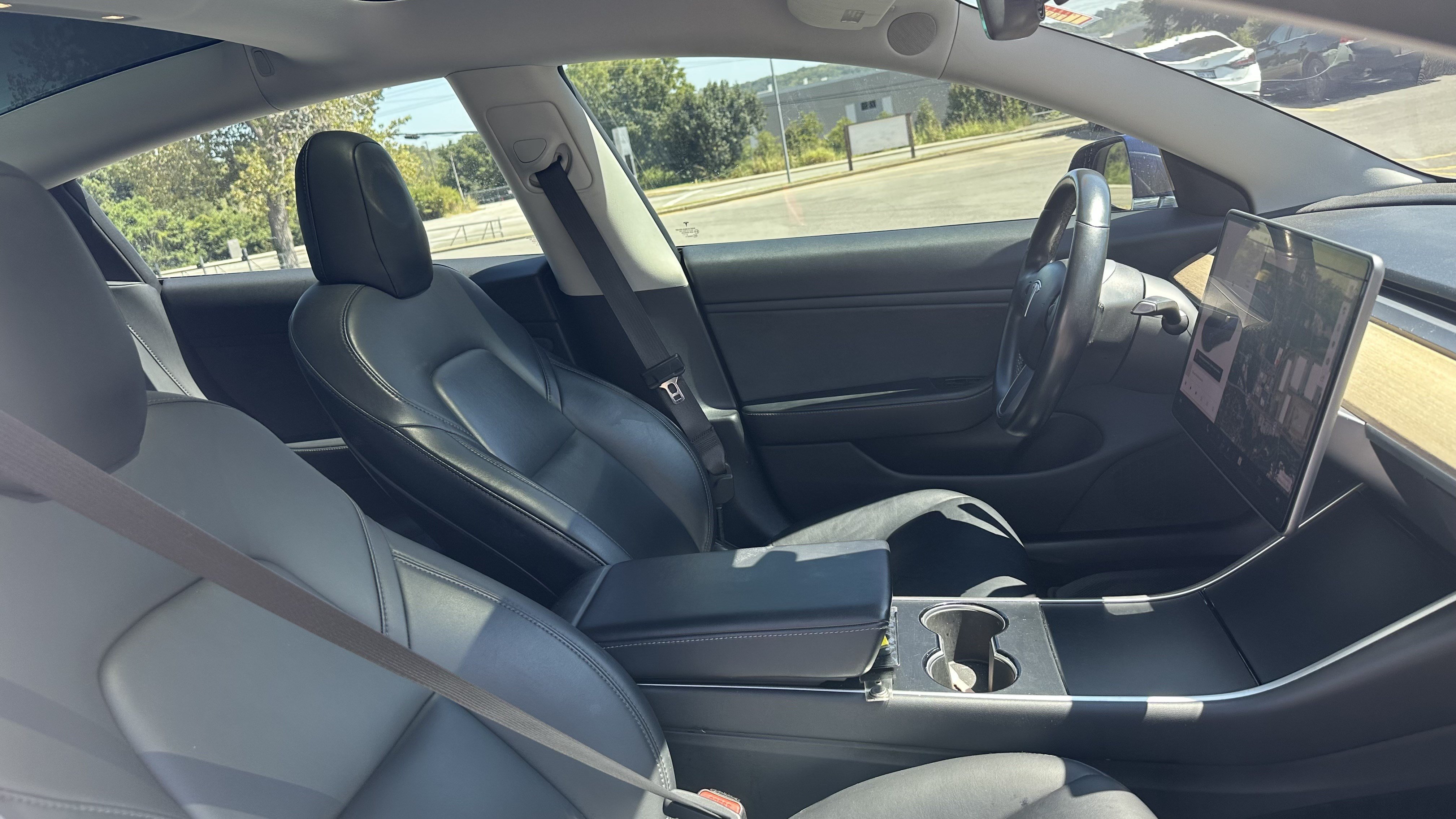 Used 2018 Tesla Model 3 Long Range AWD/4WD image 32