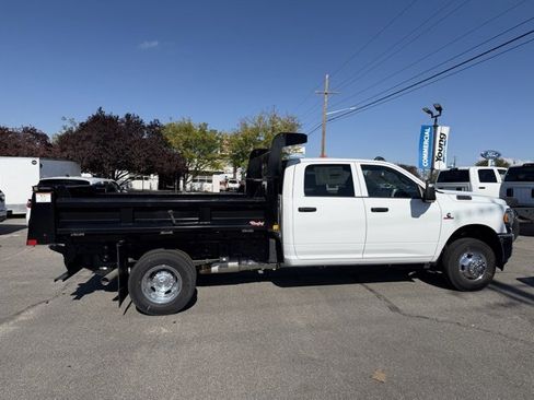 New 2024 RAM 3500 Tradesman w/ Chrome Appearance Group image 6
