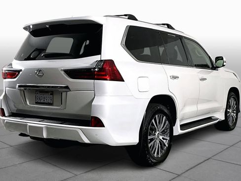 Used 2020 Lexus LX 570 4WD w/ Luxury Package image 11