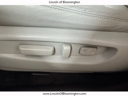 Used 2016 Acura MDX SH-AWD image 39