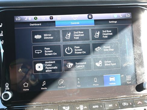 Used 2024 Jeep Grand Wagoneer L Series II AWD/4WD image 13