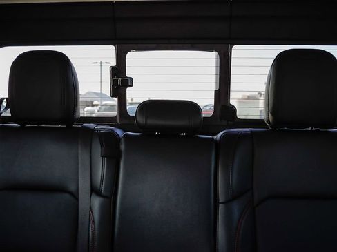 Used 2023 Jeep Gladiator Rubicon w/ LED Lighting Group image 27