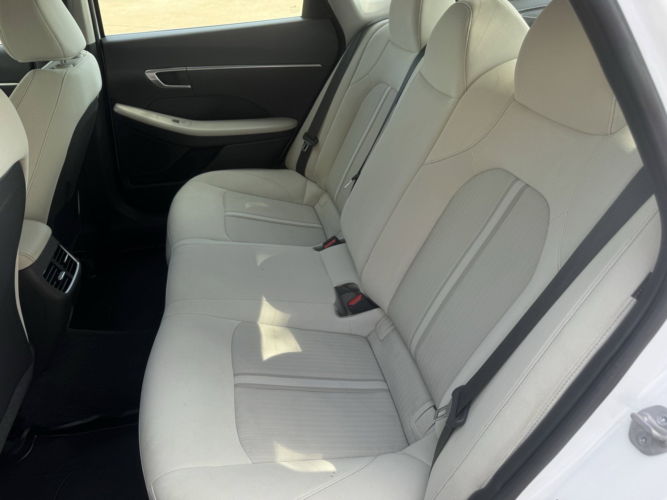 Used 2023 Hyundai Sonata SEL FWD image 31