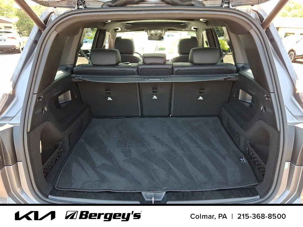 Used 2023 Mercedes-Benz GLB 250 4MATIC image 33