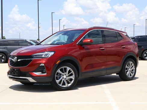 Used 2023 Buick Encore GX Essence w/ Experience Buick Package FWD image 1