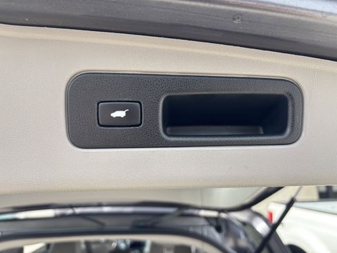 Used 2016 Honda Odyssey EX-L image 61