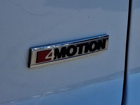 Used 2020 Volkswagen Atlas Cross Sport SEL image 31