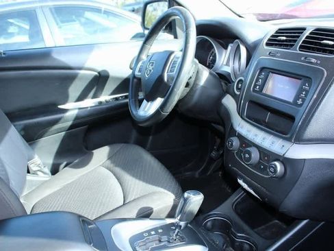 Used 2015 Dodge Journey American Value Package w/ Flexible Seating Group image 6