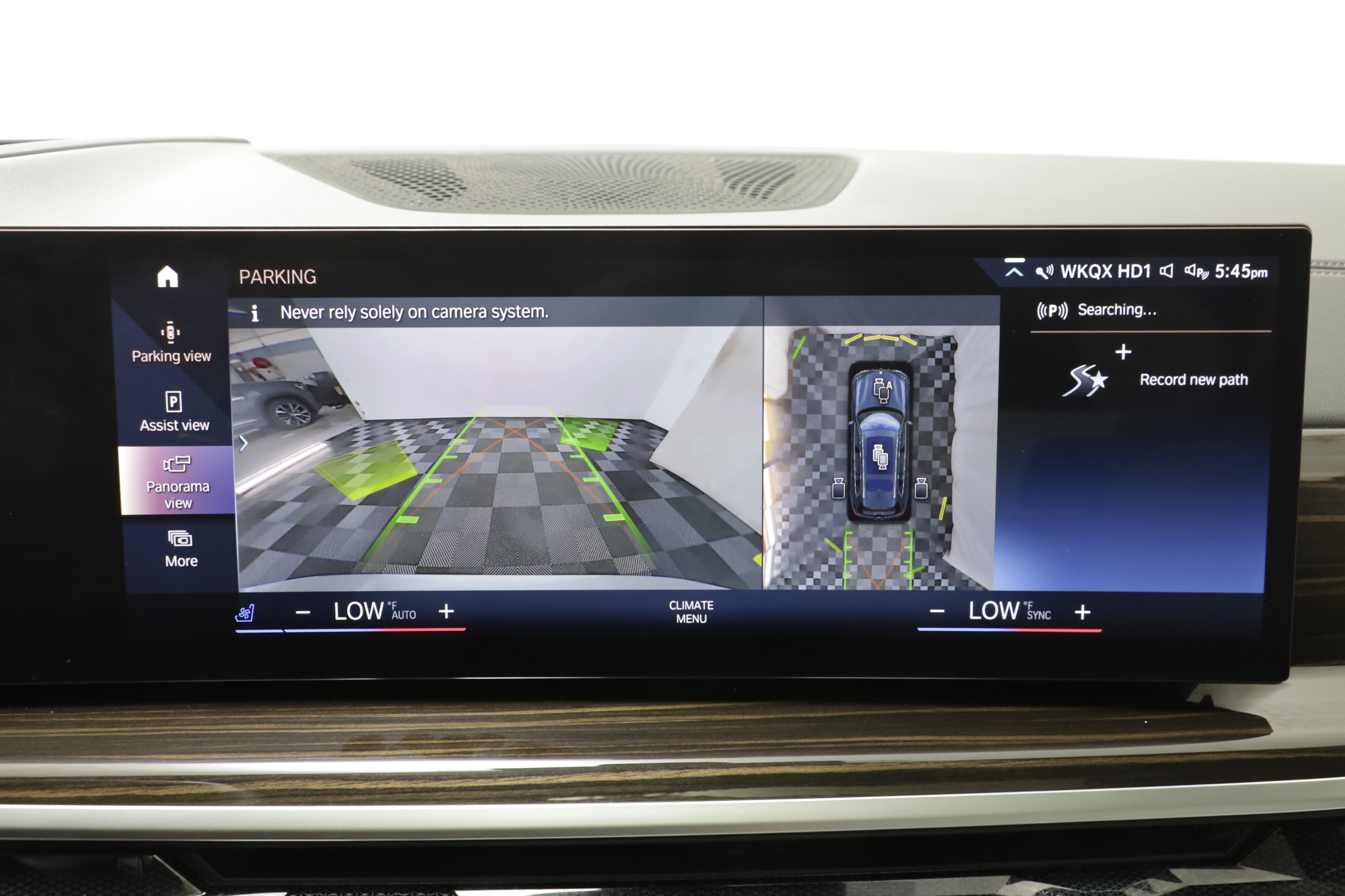 Used 2023 BMW X7 xDrive40i w/ Premium Package AWD/4WD image 12