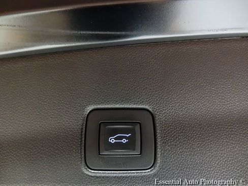 Used 2024 Chevrolet TrailBlazer RS w/ Convenience Package AWD/4WD image 26