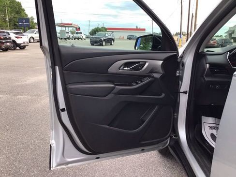 Used 2019 Chevrolet Traverse LS image 7