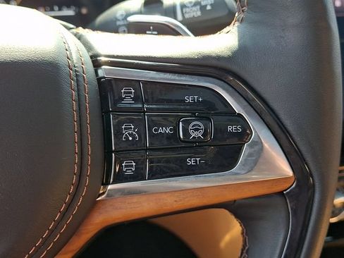 Used 2024 Jeep Grand Cherokee L Summit AWD/4WD image 24
