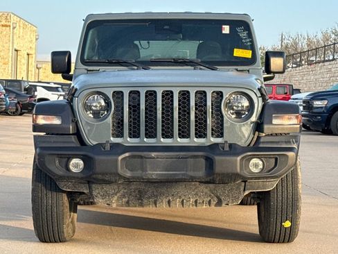 Used 2024 Jeep Wrangler Sport S image 2