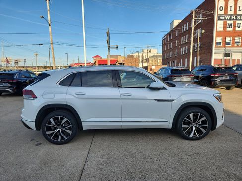 New 2026 Volkswagen Atlas Cross Sport SEL Premium R-Line image 8