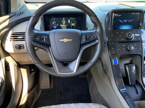 Used 2015 Chevrolet Volt w/ Enhanced Safety Package 1 FWD image 6