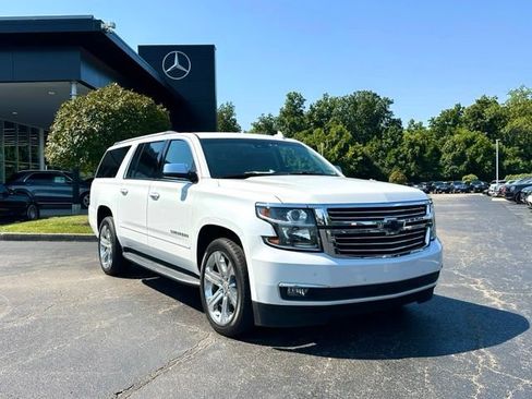 Used 2020 Chevrolet Suburban Premier w/ Premier 6.2L Value Package AWD/4WD image 1