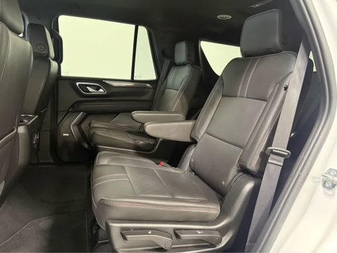 Used 2022 Chevrolet Tahoe RST w/ Luxury Package AWD/4WD image 14