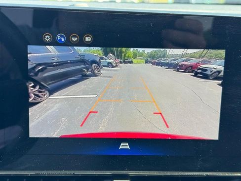 Used 2026 Chevrolet Equinox LT AWD/4WD image 20