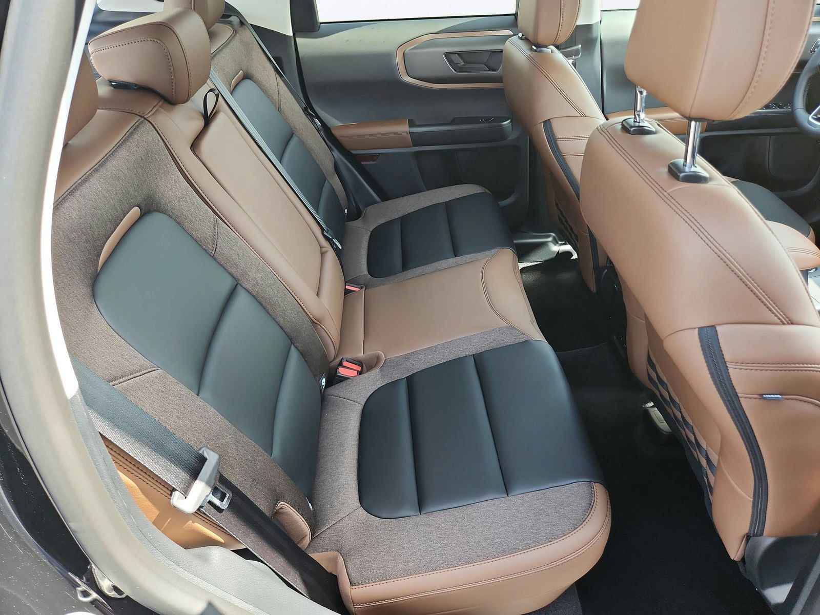 New 2026 Ford Bronco Sport Outer Banks w/ Outer Banks Tech Package+ AWD/4WD image 30