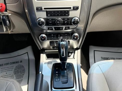 Used 2011 Ford Fusion SEL FWD image 19