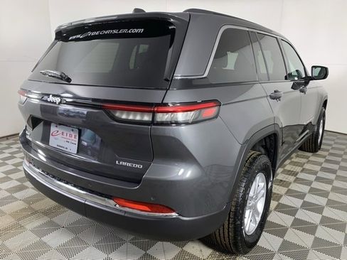 New 2025 Jeep Grand Cherokee Laredo w/ Luxury Tech Group I image 2
