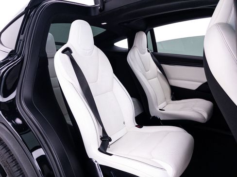 Used 2022 Tesla Model X Plaid AWD/4WD image 35