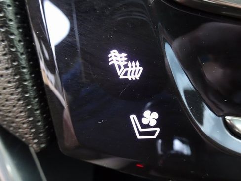 Used 2016 Cadillac XTS Luxury image 25