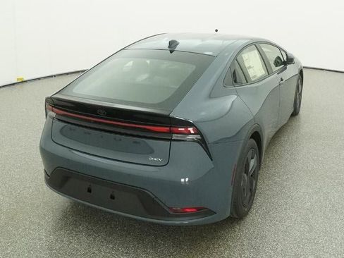New 2026 Toyota Prius LE image 8