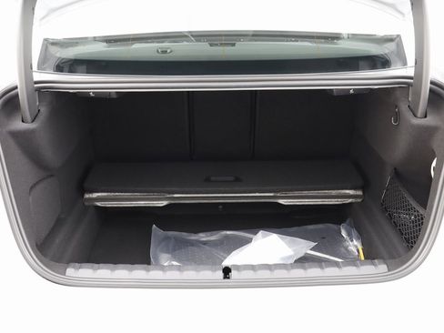 New 2025 BMW M235i xDrive w/ M Performance Package image 18