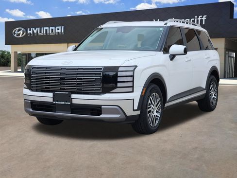 Used 2026 Hyundai Palisade SEL FWD image 2