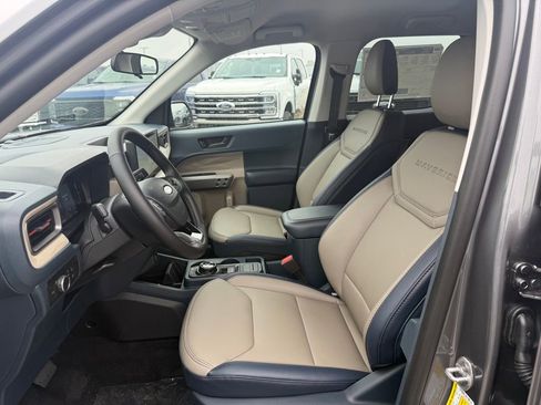 New 2026 Ford Maverick Lariat image 5