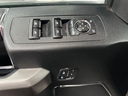 Used 2020 Ford F150 Platinum w/ Equipment Group 701A Luxury image 19