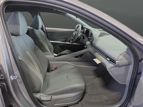 New 2026 Hyundai Elantra Sport image 31